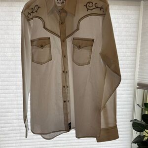 Wrangler Embroidered Button-Up Shirt